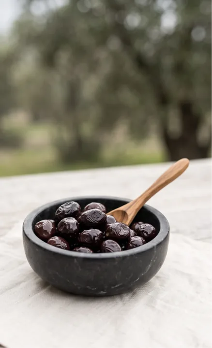 Doğaca siyah sele zeytin